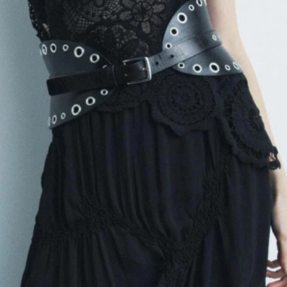 ZARA SIZE 30 Black Leather Studded Belt w/ Silver Grommets - Picture 2 of 4